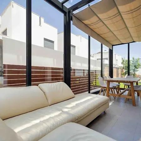 Apartament Urocza Nowoczesna Willa Z Basenem Aqua Nuevas *